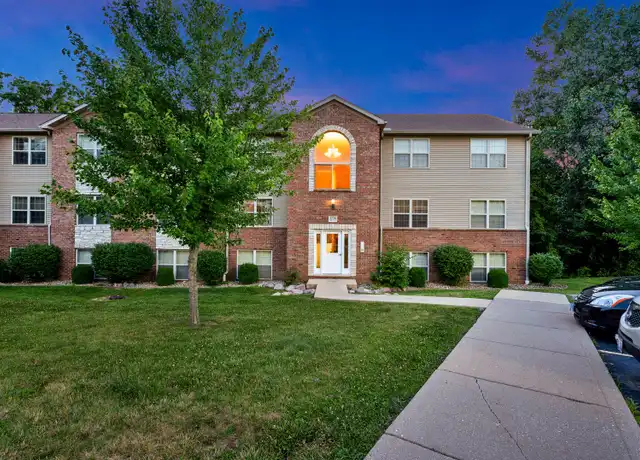 Property at 2720 W Willowlake Dr Unit 2720-11, Peoria, IL, 61614, 2 beds, 2 baths, [object Object]