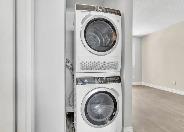 Photo of 1360 E Madison Ave, El Cajon, CA 92021