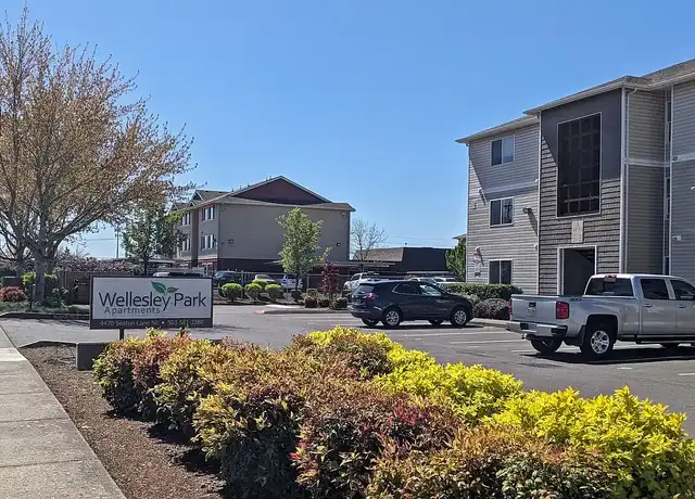 Property at Wellesley Park Apartments - 4420 Seaton Ln NE, Salem, OR, 97305, 1-3 bed, 1-2 bath, [object Object]