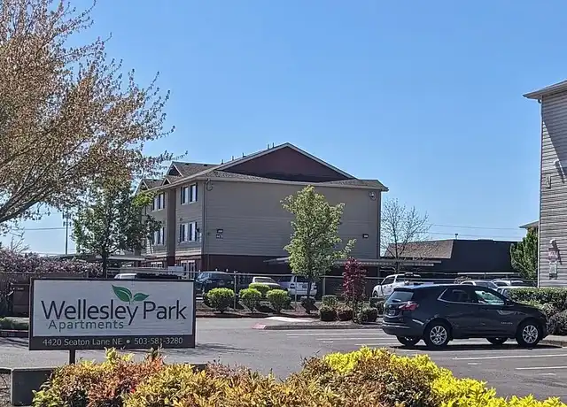 Property at Wellesley Park Apartments - 4420 Seaton Ln NE, Salem, OR, 97305, 2-3 beds, 2 baths, [object Object]