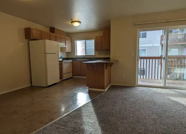 Property at Wellesley Park Apartments - 4420 Seaton Ln NE, Salem, OR, 97305, 2-3 beds, 2 baths, [object Object]