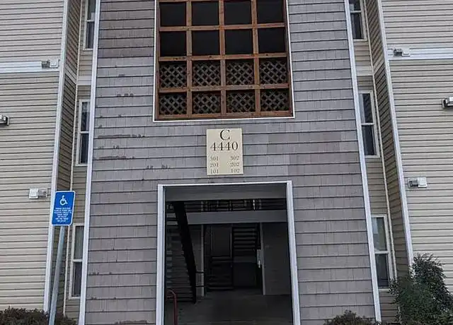 Property at Wellesley Park Apartments - 4420 Seaton Ln NE, Salem, OR, 97305, 2 beds, 2 baths, [object Object]