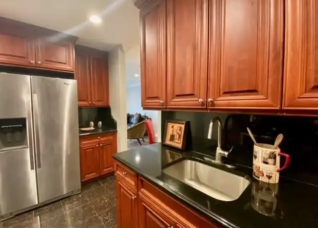 Property at 162 Adams Way Unit 162, Sayville, NY, 11782, 1 bed, 1 bath, [object Object]