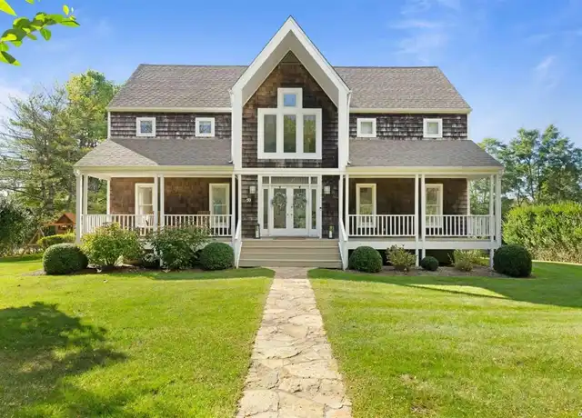 Property at 59 N Captains Neck Ln, Southampton, NY, 11968, 4 beds, 3.5 baths, [object Object]