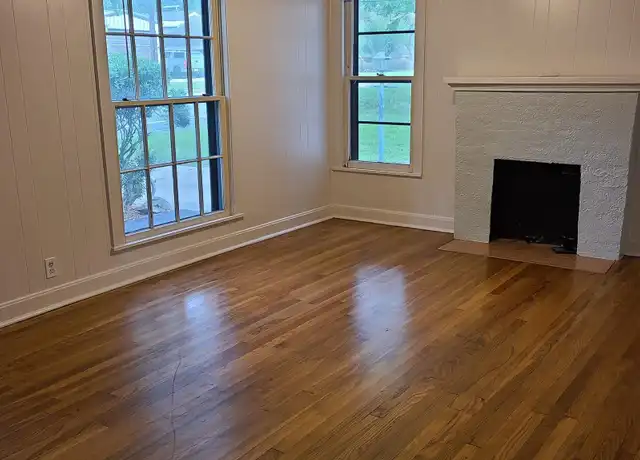 Property at 2930 S Donnybrook Ave, Tyler, TX, 75701, 2 beds, 1.5 baths, [object Object]