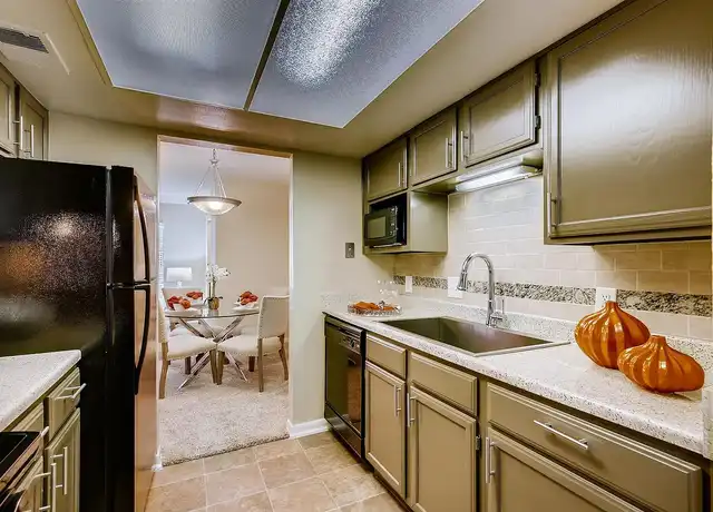 Property at Bordeaux - 5010 Woodway Dr, Houston, TX, 77056, 1-2 bed, 1-2 bath, [object Object]