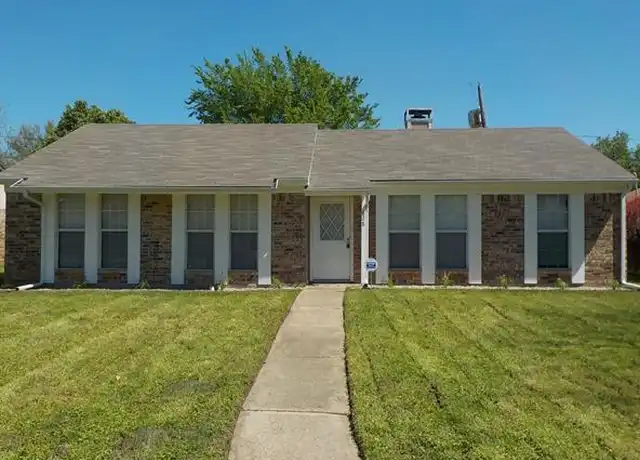 Property at 828 Woodrock Dr, Dallas, TX, 75217, 3 beds, 2 baths, [object Object]