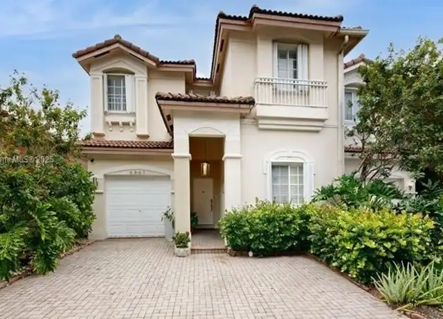 Property at 6861 NW 107th Ct, Doral, FL, 33178, 3 beds, 3 baths, [object Object]