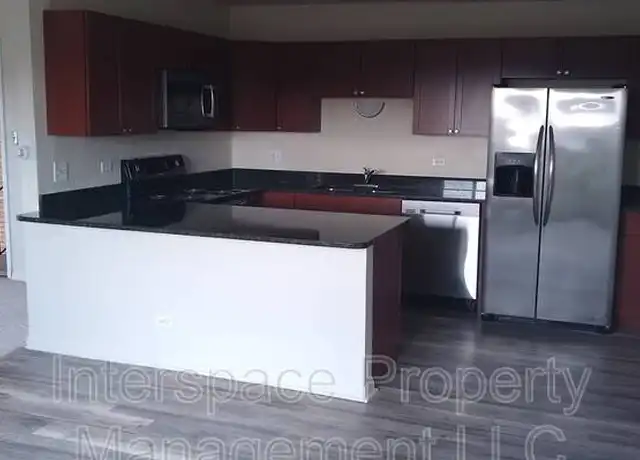 Property at 9957 S Cicero Ave Unit 308, Oak Lawn, IL, 60453, 2 beds, 1 bath, [object Object]