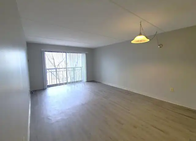 Property at 100 Ocean View Dr, Boston, MA, 02125, 1 bed, 1 bath, [object Object]