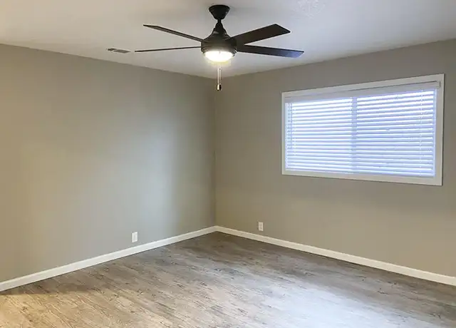Photo of 430 Sutter St, Manteca, CA 95336