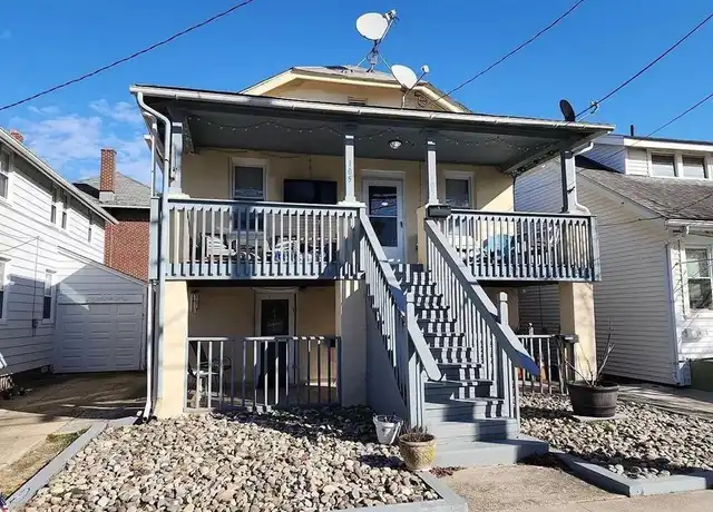 Property at 105 N Richards Ave Unit 2nd Floor, Ventnor City, NJ, 08406, 3 beds, 2 baths, [object Object]