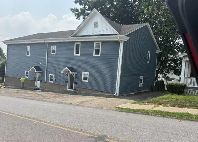 Property at 209 Oak St Unit 2nd fl, Scranton, PA, 18508, 2 beds, 1 bath, [object Object]