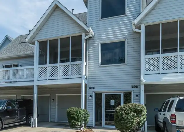 Property at 1286 S College Mall Rd, Bloomington, IN, 47401, 1 bed, 1 bath, [object Object]