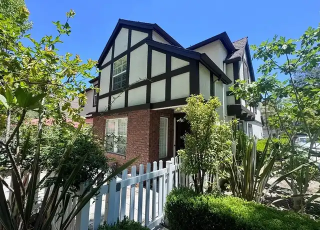 Property at 32 Three Vines Ct, Ladera Ranch, CA, 92694, 3 beds, 2.5 baths, [object Object]