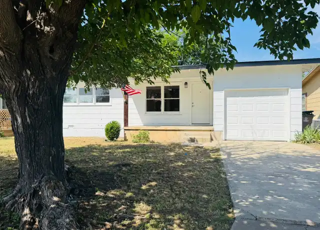 Property at 1005 N Jackson St, San Angelo, TX, 76901, 3 beds, 1 bath, [object Object]