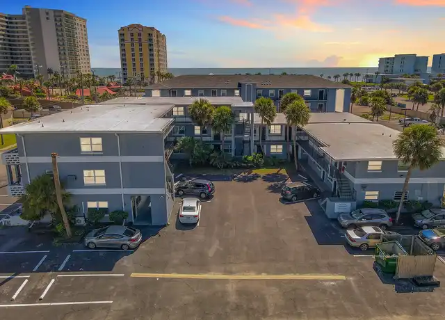 Property at Patrician Apartments - 141 Boynton Blvd, Daytona Beach, FL, 32118, 0-1 beds, 1 bath, [object Object]