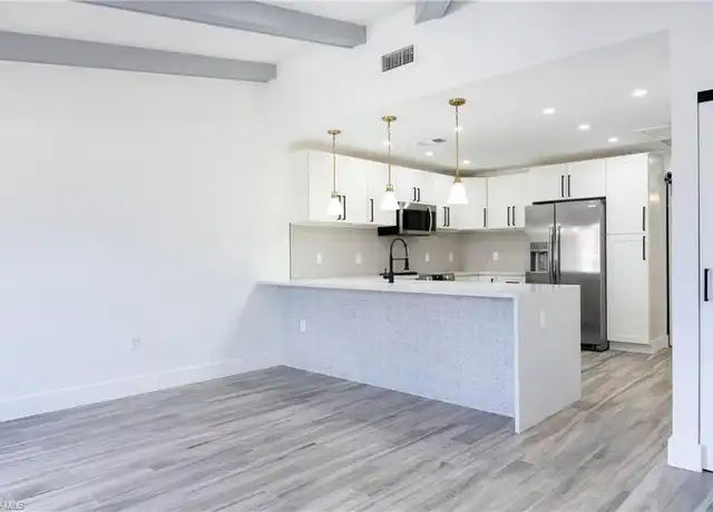 Property at 6360 Royal Woods Dr, Fort Myers, FL, 33908, 3 beds, 2 baths, [object Object]