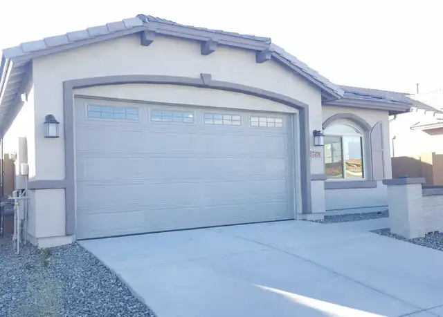 Property at 7276 S 22nd Ln, Phoenix, AZ, 85041, 4 beds, 2 baths, [object Object]