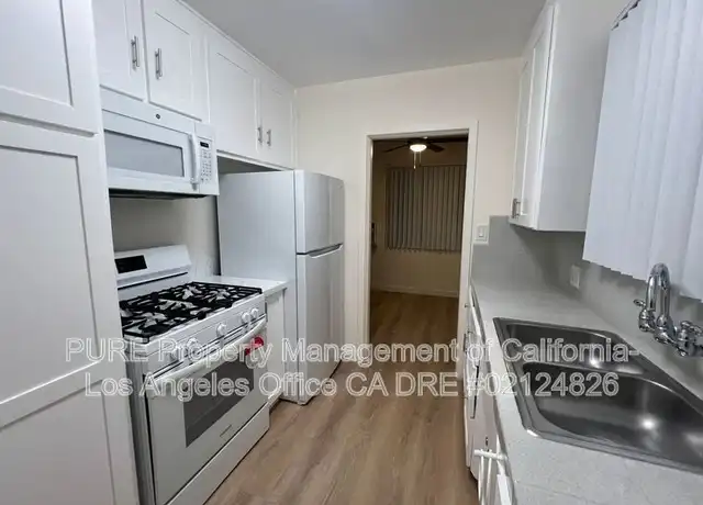 Property at 4427 Murietta Ave Unit 15, Sherman Oaks, CA, 91423, 2 beds, 1 bath, [object Object]