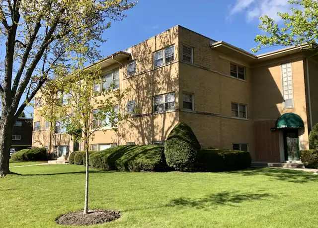 Property at 1334 Woodview Ln Unit 1E, Glenview, IL, 60025, 2 beds, 1 bath, [object Object]