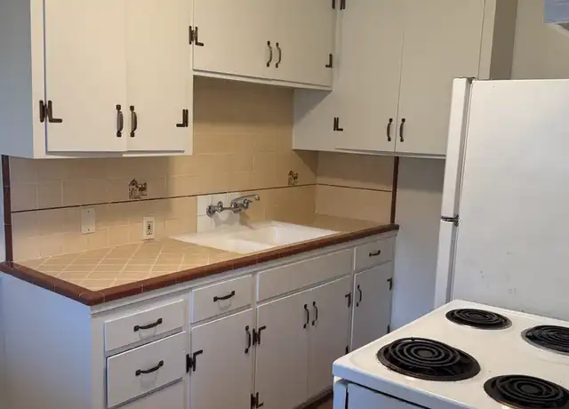 Property at 350 S 10th St Unit 5, San Jose, CA, 95112, 2 beds, 1 bath, [object Object]