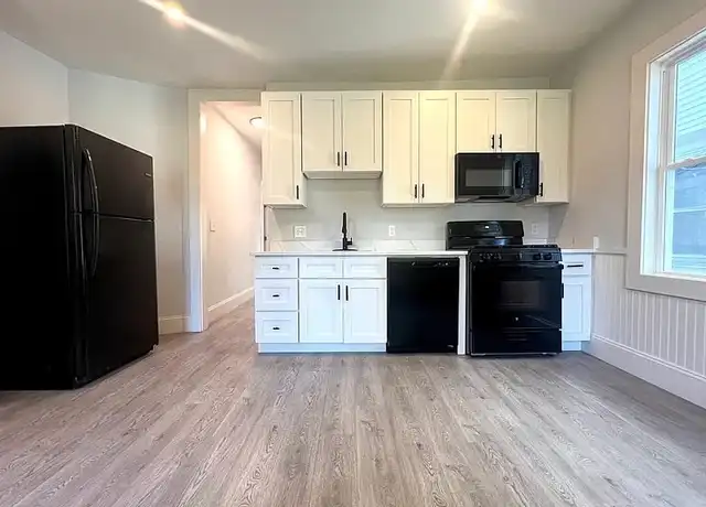 Property at 22 Browning Ave Unit 2, Boston, MA, 02124, 4 beds, 1 bath, [object Object]