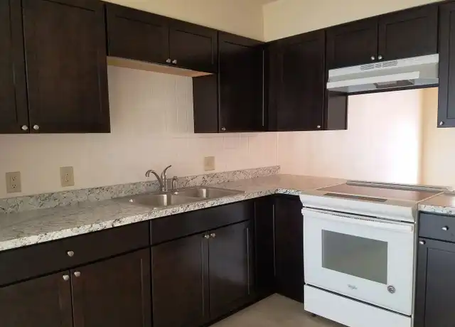 Property at 2183 S Walnut Ave #3, Yuma, AZ, 85364, 2 beds, 1 bath, [object Object]