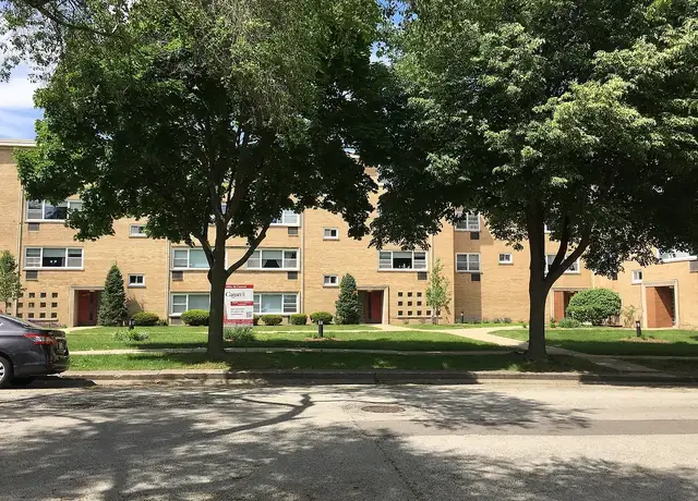 Photo of 4906 Conrad St, Skokie, IL 60077