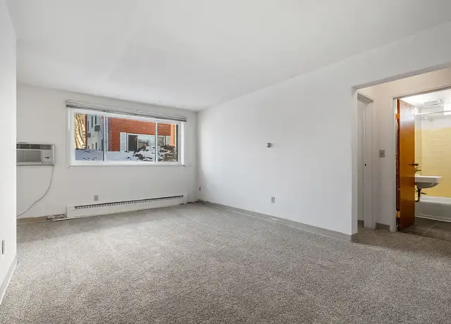 Photo of 1323 Kruse St, West St Paul, MN 55118