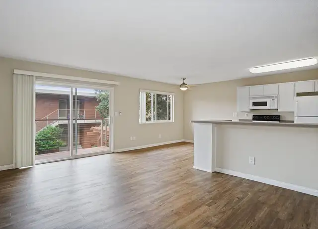 Photo of 526 Camino Del Mar, Del Mar, CA 92014