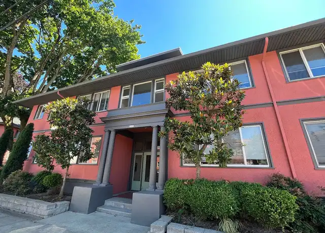 Property at Rose Court by Star Metro - 2504 NE Hoyt St, Portland, OR, 97232, 1 bed, 1 bath, [object Object]