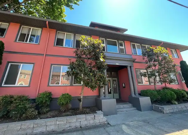 Property at Rose Court by Star Metro - 2504 NE Hoyt St, Portland, OR, 97232, 1 bed, 1 bath, [object Object]