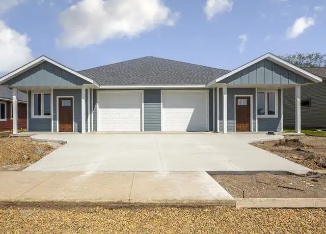Property at 2019 Essler Dr Unit A&B, St Peter, MN, 56082, 2 beds, 1 bath, [object Object]