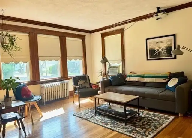 Property at 27 Parker St Unit 1, Arlington, MA, 02474, 2 beds, 1 bath, [object Object]