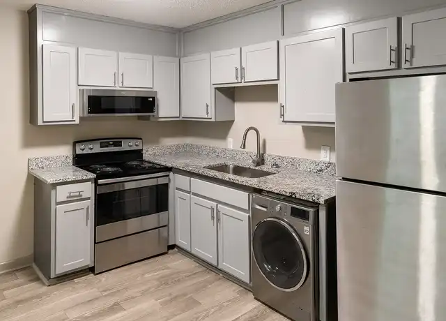 Property at Vue at Rocket City - 6405 Old Madison Pike NW, Huntsville, AL, 35806, 0-2 beds, 1 bath, [object Object]
