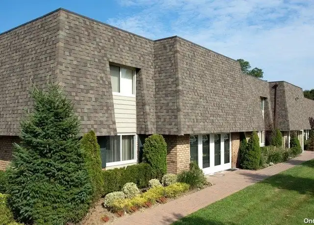 Property at 40 Philip Walk Unit L471, Babylon, NY, 11704, 1 bed, 1 bath, [object Object]