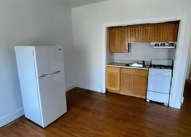 Property at 71 Monroe Pl, Bloomfield, NJ, 07003, 0 beds, 1 bath, [object Object]