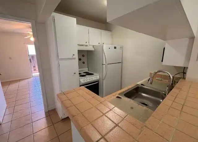 Property at 10832 SW 88th St, Miami, FL, 33176, 1 bed, 1 bath, [object Object]