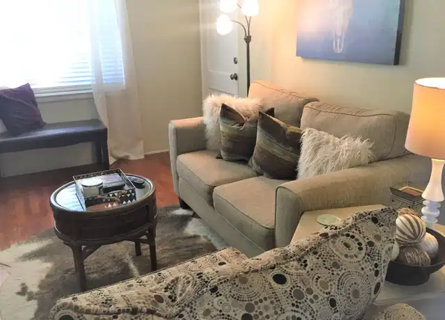 Property at 529 Whitham Ave Unit C-6, Fayetteville, AR, 72701, 1 bed, 1 bath, [object Object]
