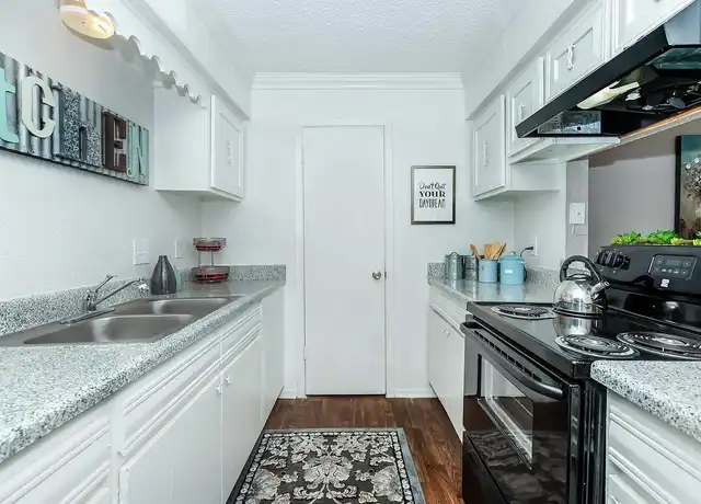 Property at La Serena - 1855 Wirt Rd, Houston, TX, 77055, 0-2 beds, 1-1.5 bath, [object Object]