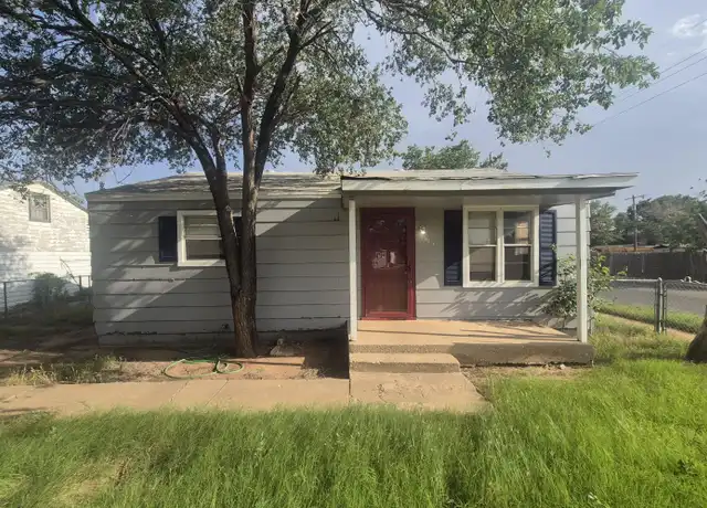 Property at 3015 1st St, Lubbock, TX, 79415, 2 beds, 1 bath, [object Object]