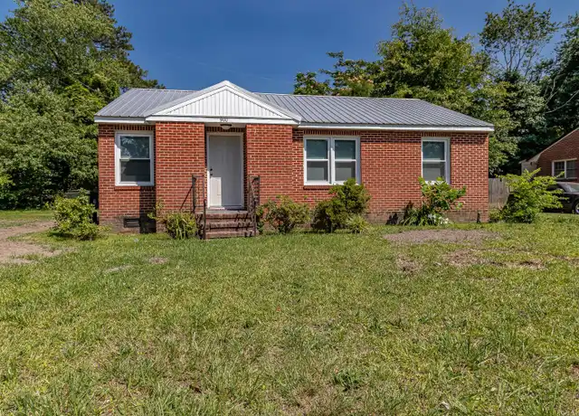 Property at 900 S Best St, Goldsboro, NC, 27530, 3 beds, 1 bath, [object Object]