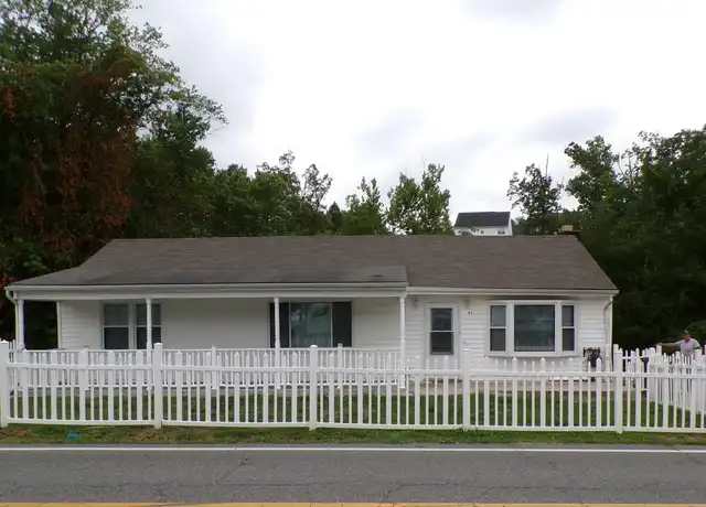 Property at 97 Truslow Rd, Fredericksburg, VA, 22405, 3 beds, 2 baths, [object Object]