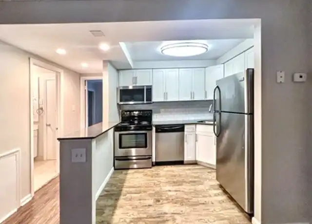 Property at 445 Old Lancaster Rd Unit B3, Haverford, PA, 19041, 1 bed, 1 bath, [object Object]
