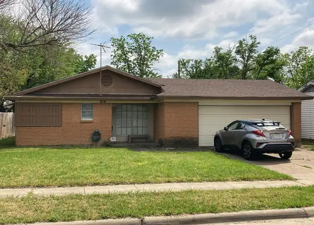 Property at 818 Calvin Dr, Garland, TX, 75041, 3 beds, 2 baths, [object Object]