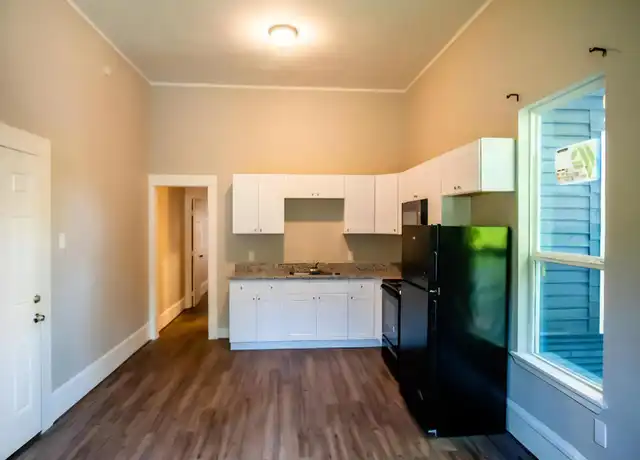 Property at 509 5th St, Humble, TX, 77338, 1 bed, 1 bath, [object Object]