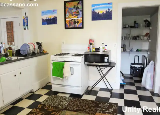 Property at 45 Franklin St Unit 2, Somerville, MA, 02145, 3 beds, 1 bath, [object Object]