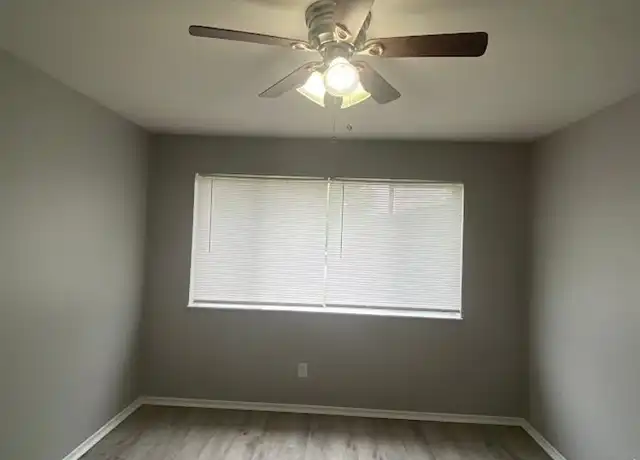 Property at 145 Reeb Ln Apt 2, Florissant, MO, 63031, 2 beds, 1 bath, [object Object]
