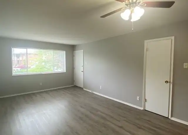 Property at 145 Reeb Ln Apt 2, Florissant, MO, 63031, 2 beds, 1 bath, [object Object]